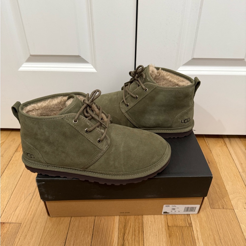 UGG Men's Green Suede Boots Size 11